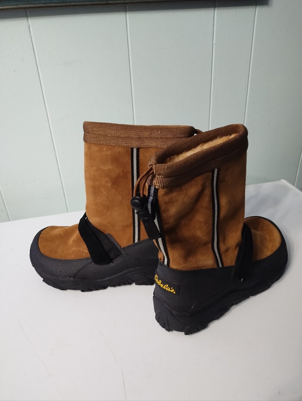 New Cabela's Men's 9M Alaskan Guide Shearling Boots